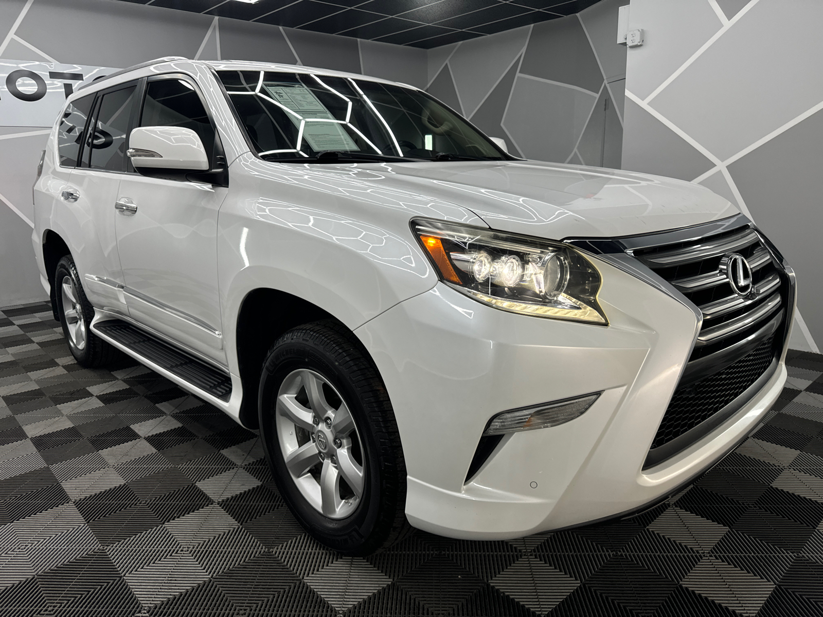 2016 Lexus GX GX 460 Sport Utility 4D 13