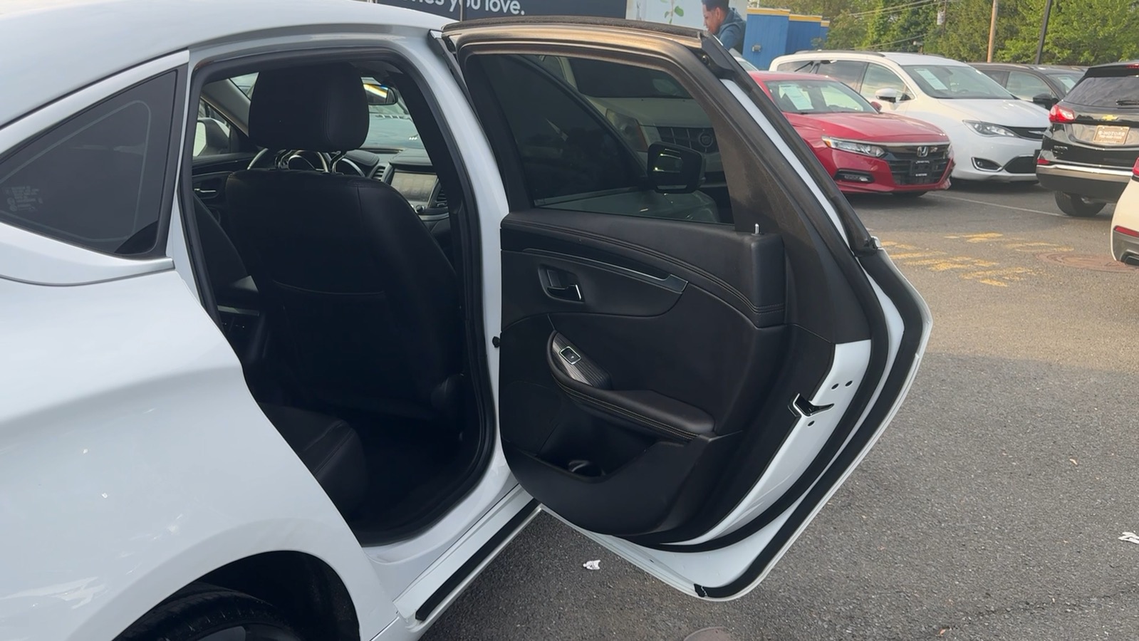 2019 Chevrolet Impala LT Sedan 4D 40
