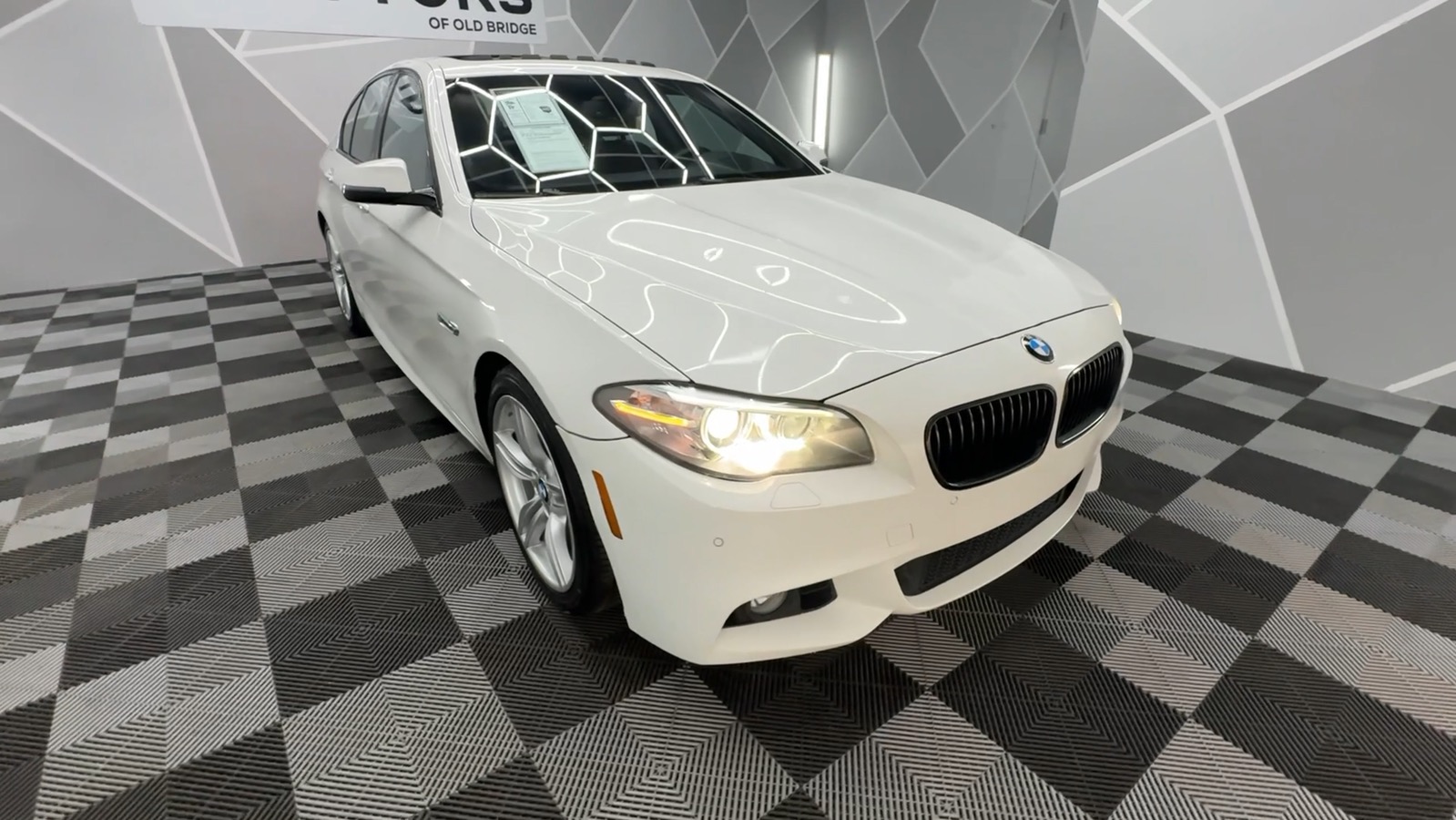 2016 BMW 5 Series 535i Sedan 4D 16