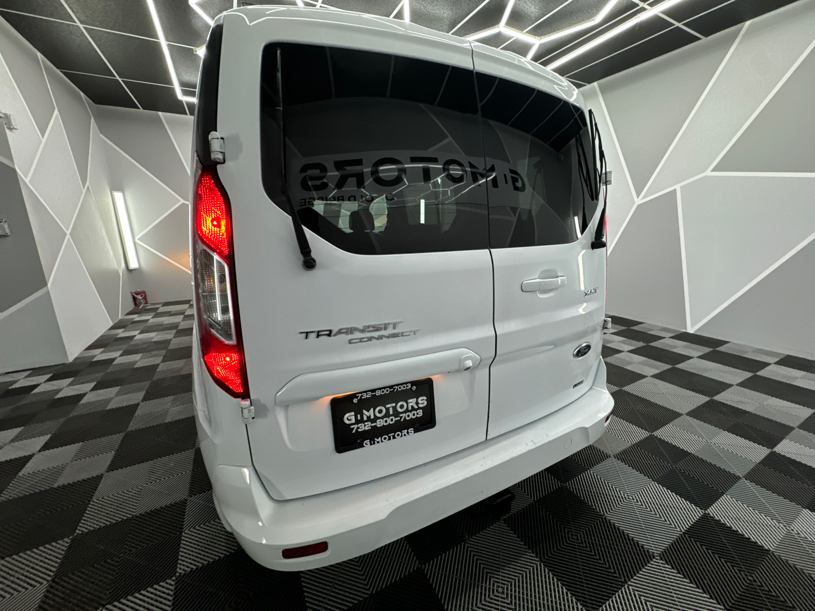 2014 Ford Transit Connect Passenger XLT Van 4D 6