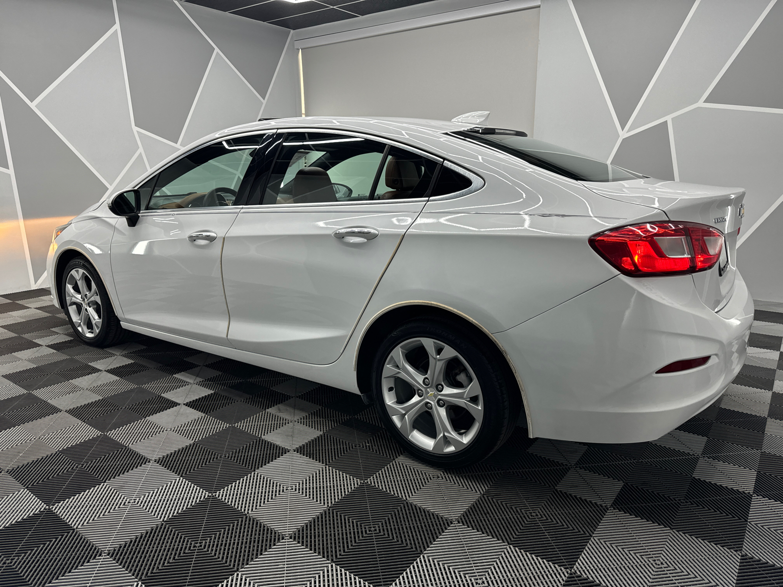 2018 Chevrolet Cruze Premier Sedan 4D 4