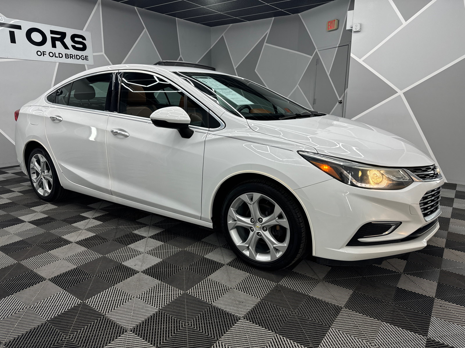 2018 Chevrolet Cruze Premier Sedan 4D 12