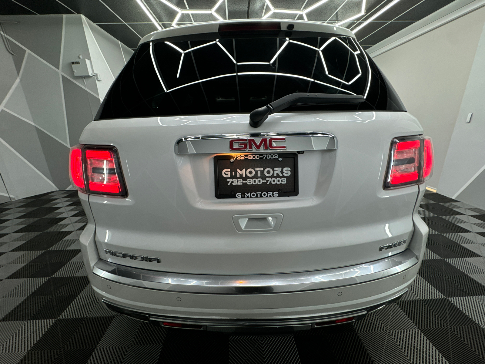 2016 GMC Acadia Denali Sport Utility 4D 5