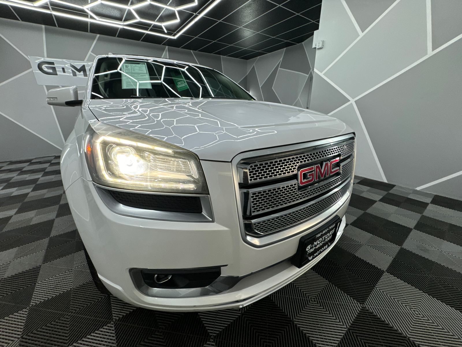 2016 GMC Acadia Denali Sport Utility 4D 10