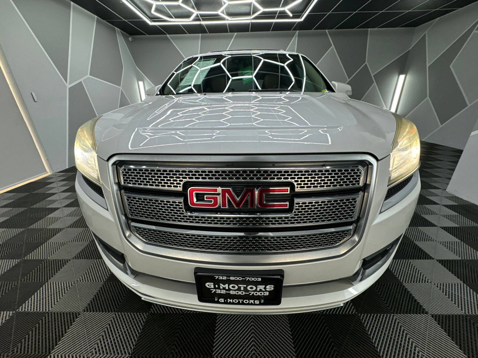 2016 GMC Acadia Denali Sport Utility 4D 11