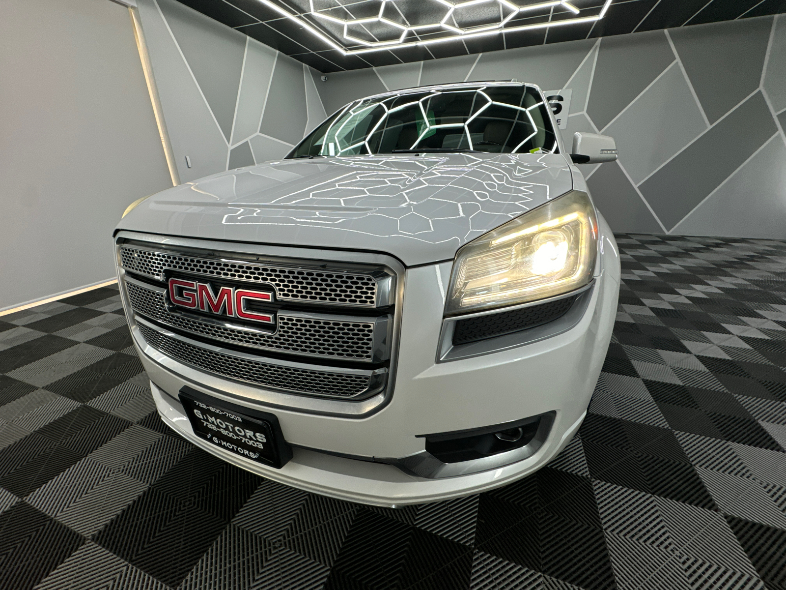 2016 GMC Acadia Denali Sport Utility 4D 12