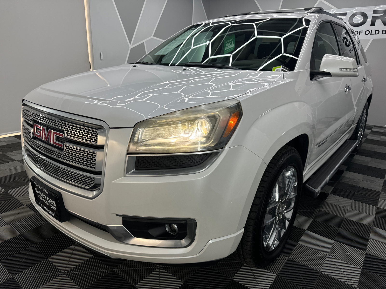 2016 GMC Acadia Denali Sport Utility 4D 13