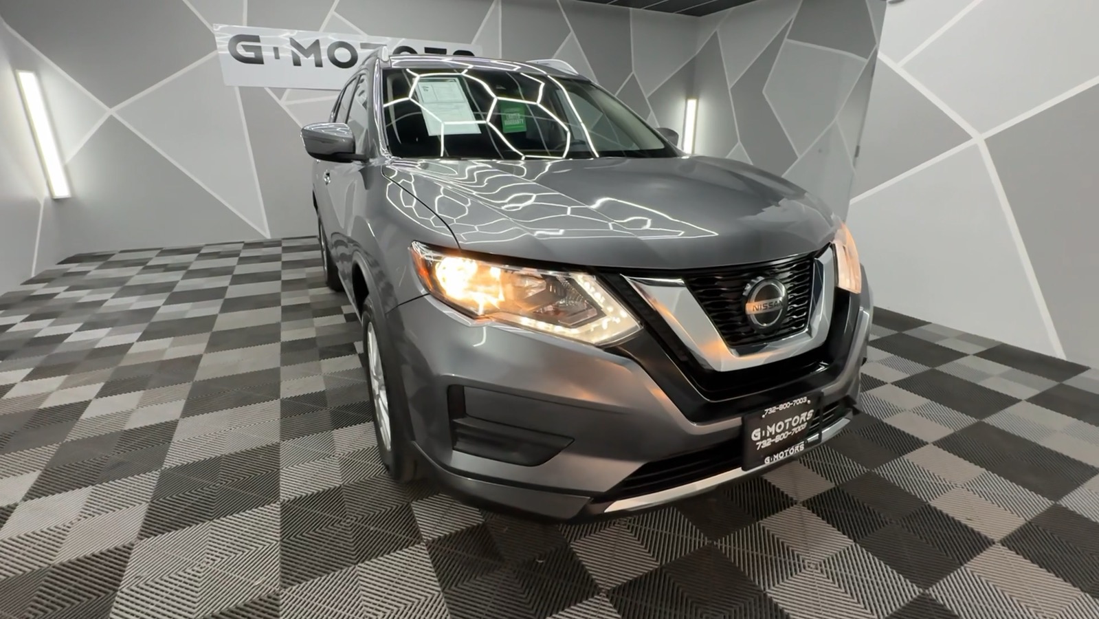 2020 Nissan Rogue SV Sport Utility 4D 16