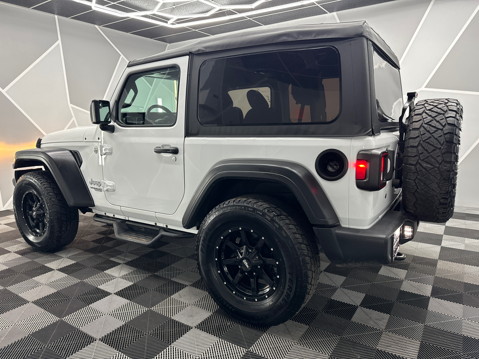 2020 Jeep Wrangler  4