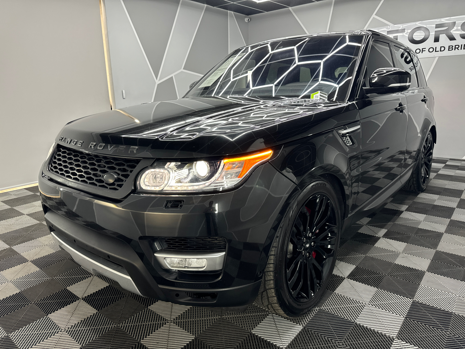 2017 Land Rover Range Rover Sport Supercharged Dynamic Sport Utility 4D 1