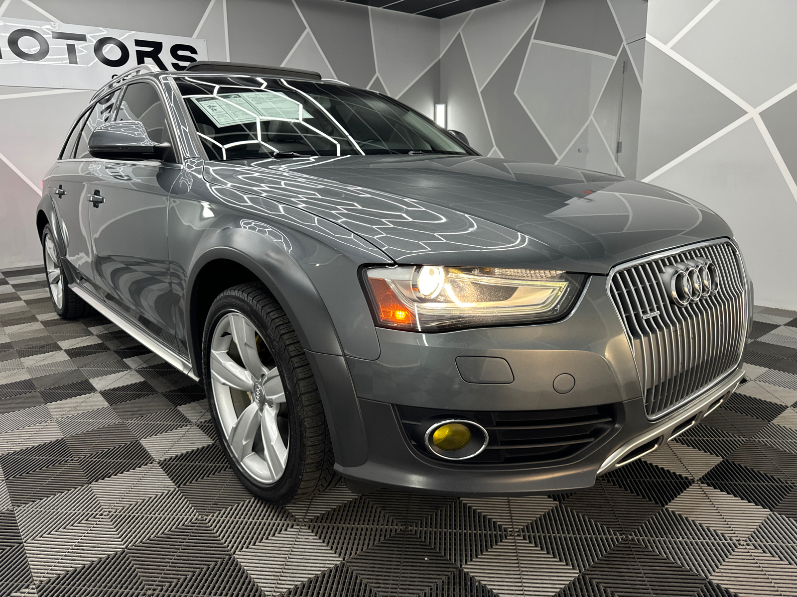 2014 Audi allroad Premium Plus Wagon 4D 9