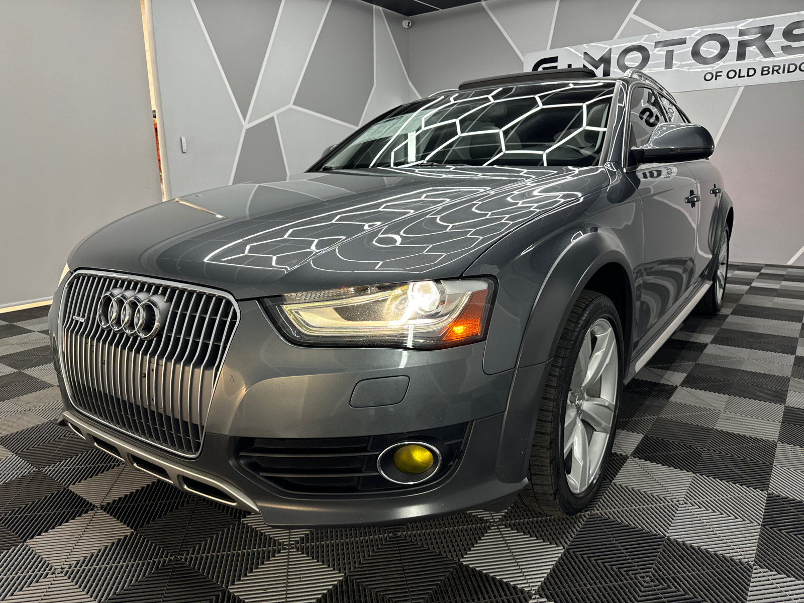 2014 Audi allroad Premium Plus Wagon 4D 13