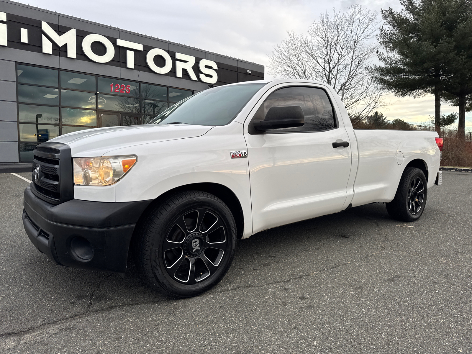 2013 Toyota Tundra Regular Cab Pickup 2D 8 ft 2