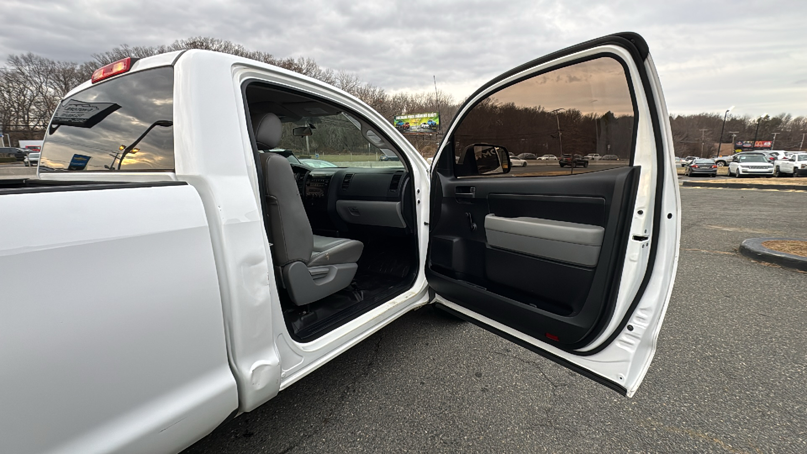 2013 Toyota Tundra Regular Cab Pickup 2D 8 ft 23