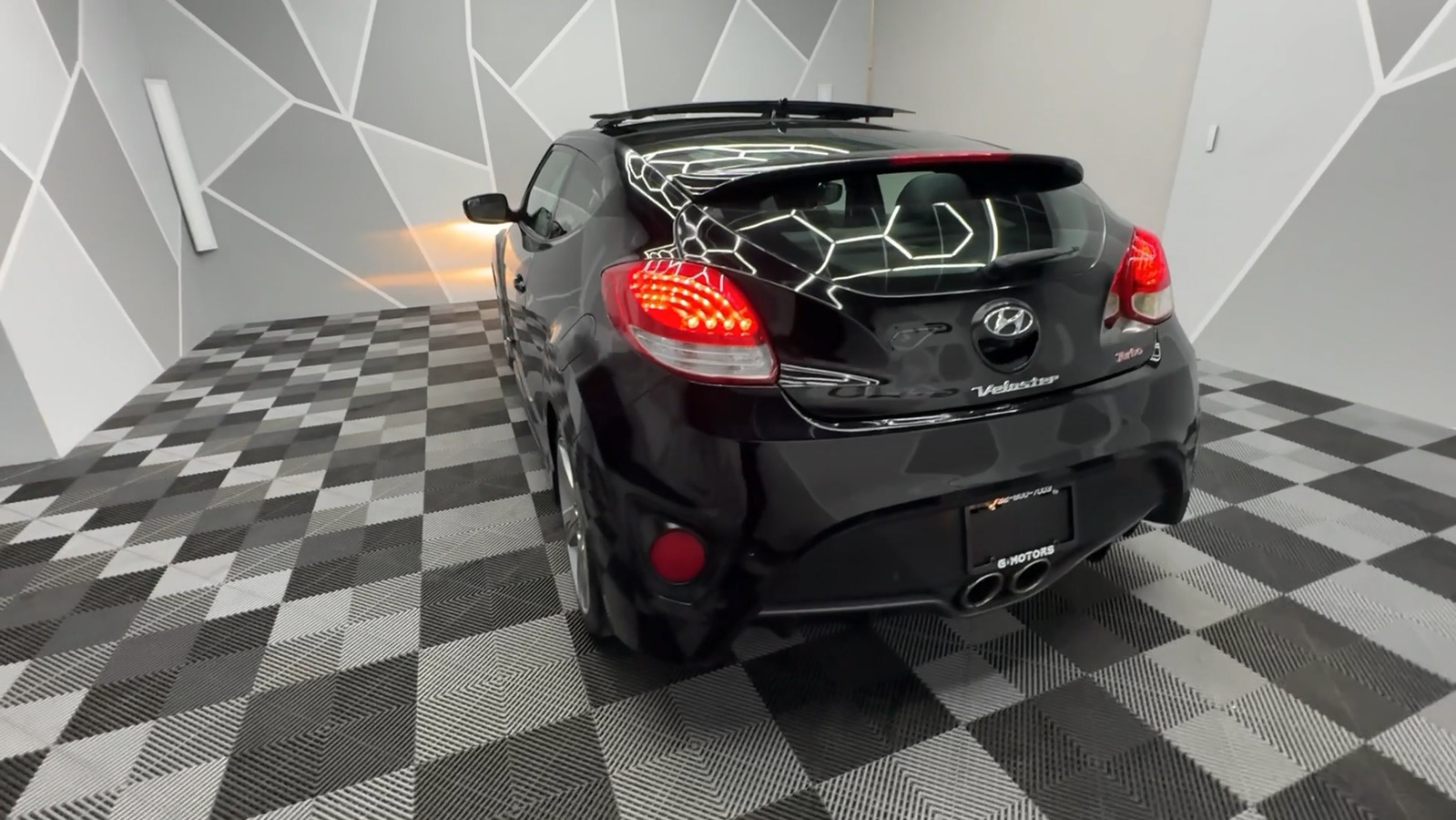 2014 Hyundai Veloster Turbo Coupe 3D 7