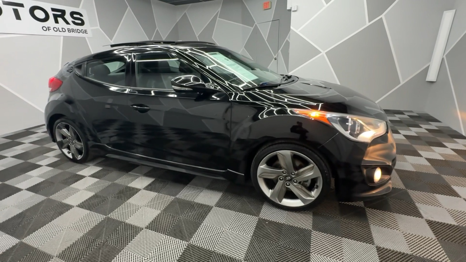 2014 Hyundai Veloster Turbo Coupe 3D 13