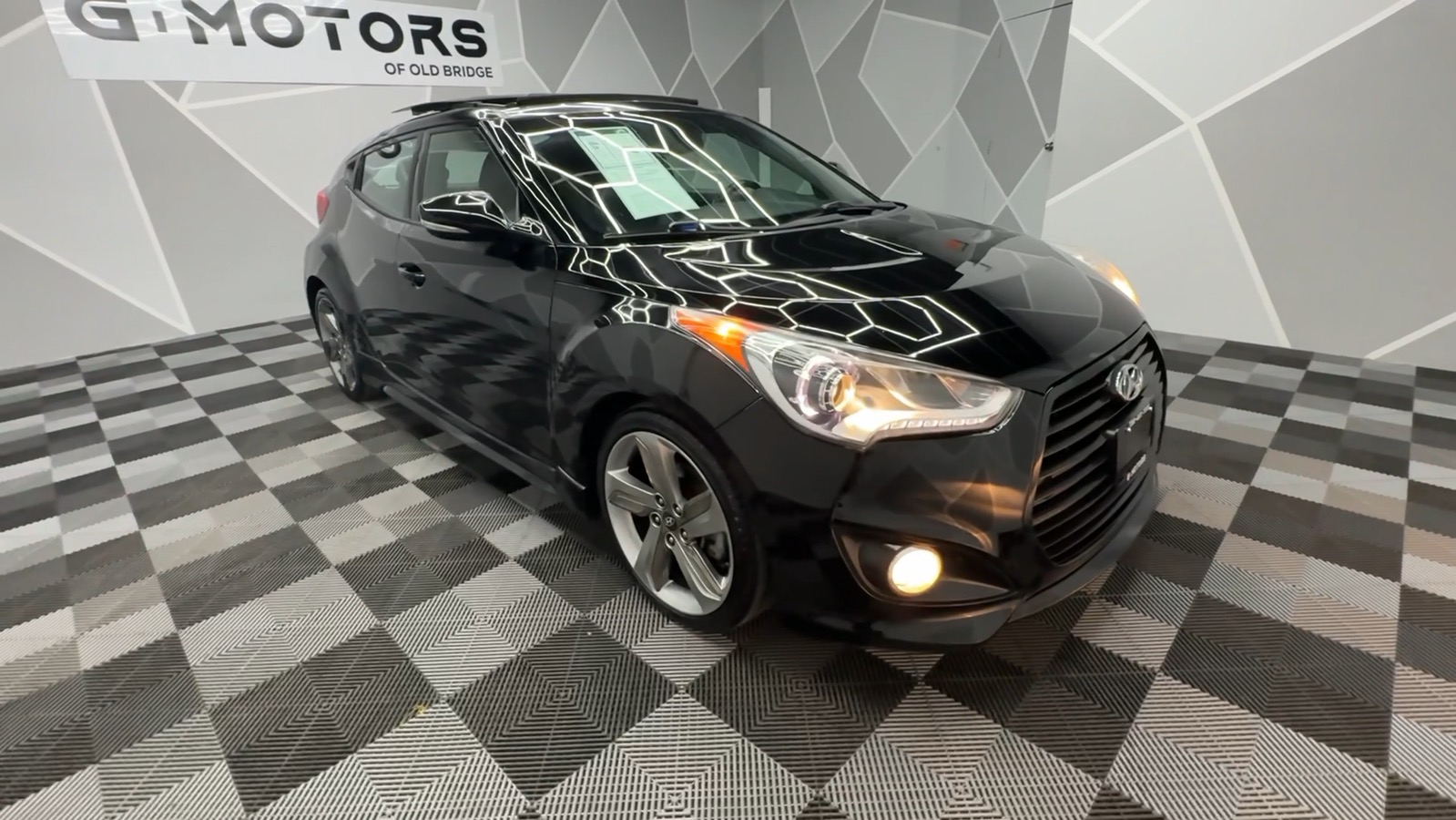 2014 Hyundai Veloster Turbo Coupe 3D 14