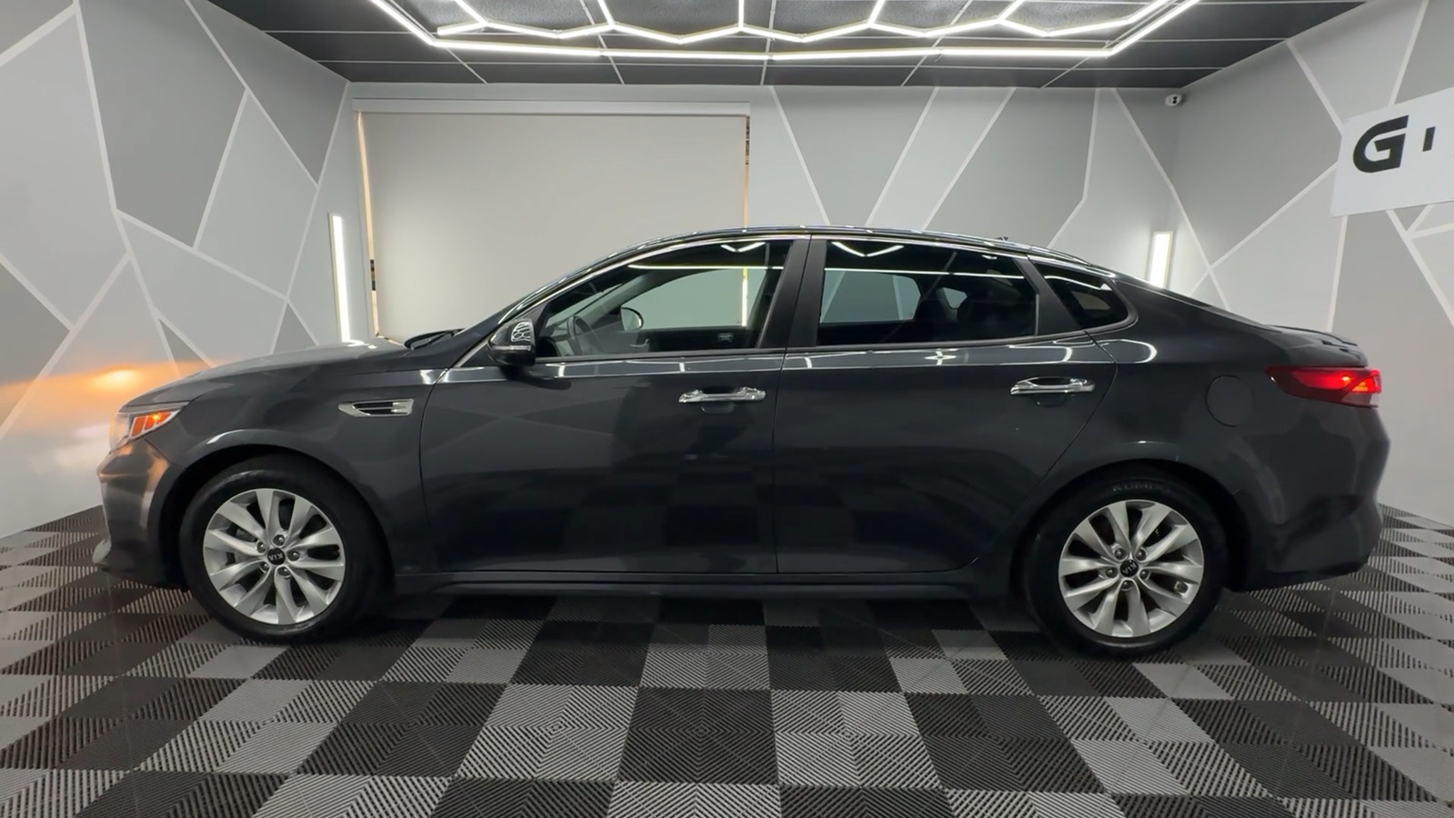 2018 Kia Optima S Sedan 4D 4