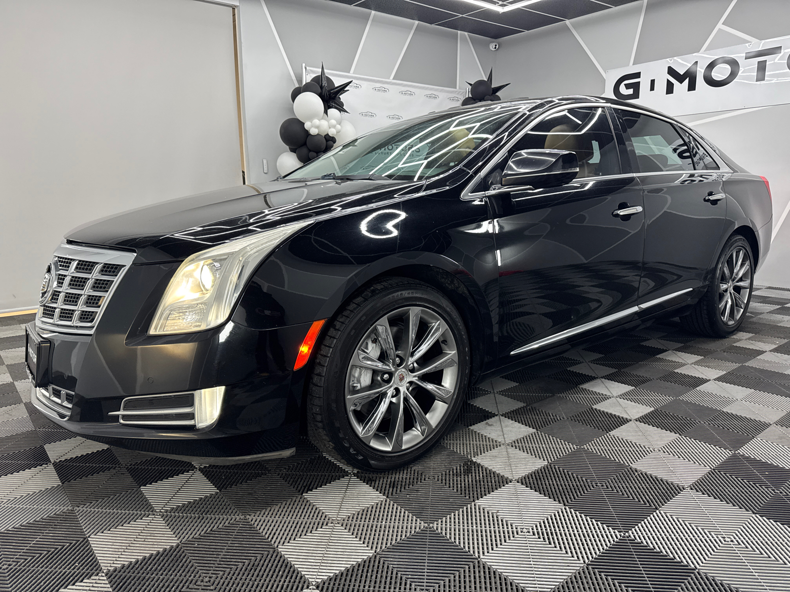 2013 Cadillac XTS Luxury Collection Sedan 4D 2