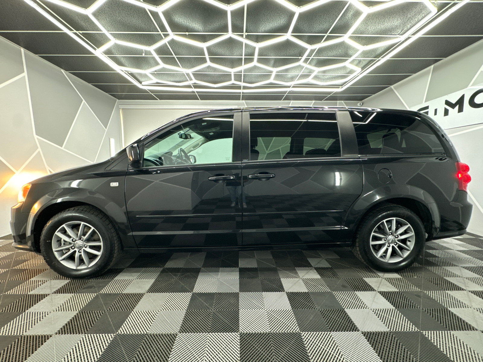 2014 Dodge Grand Caravan  3