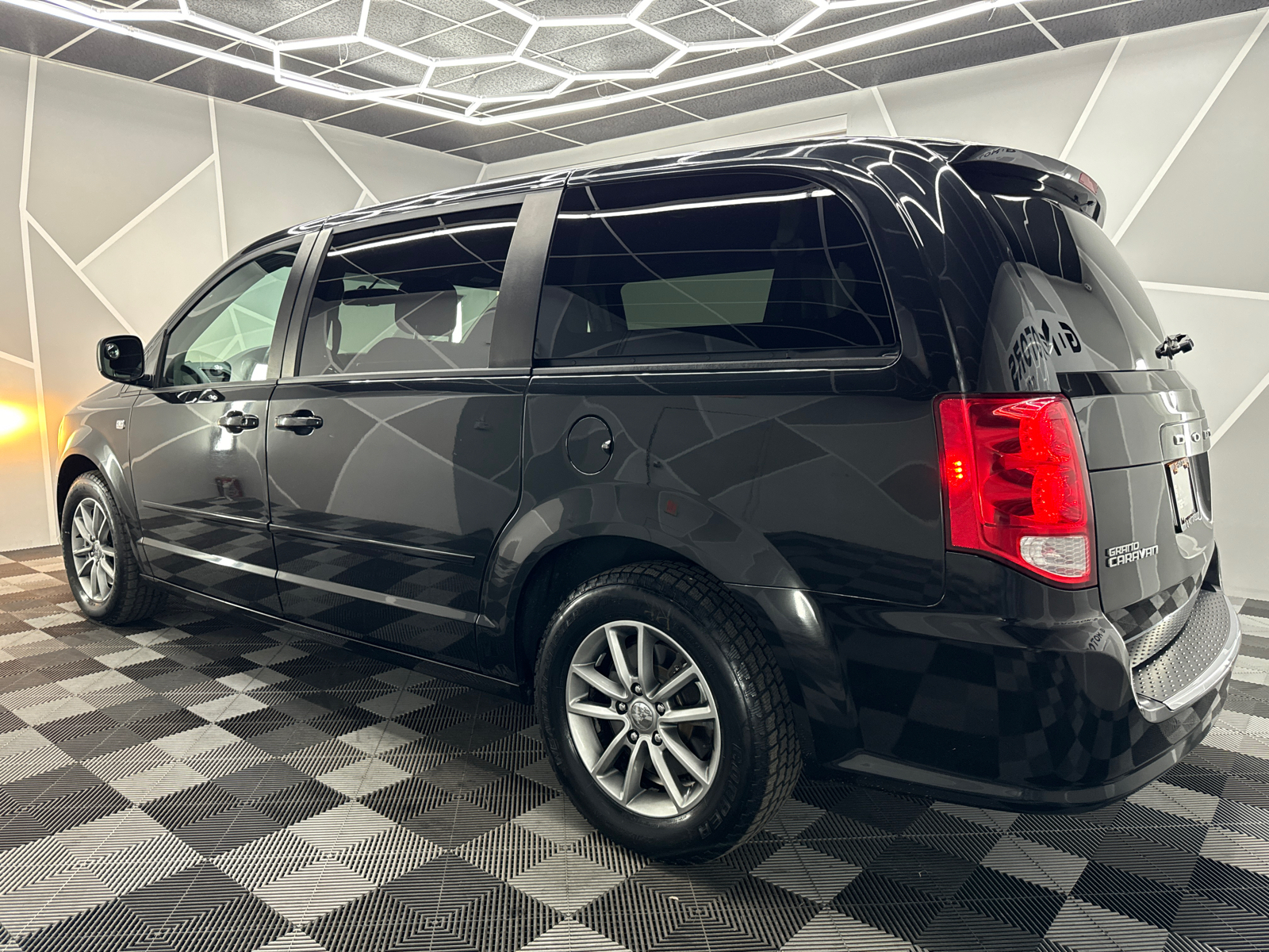 2014 Dodge Grand Caravan  4