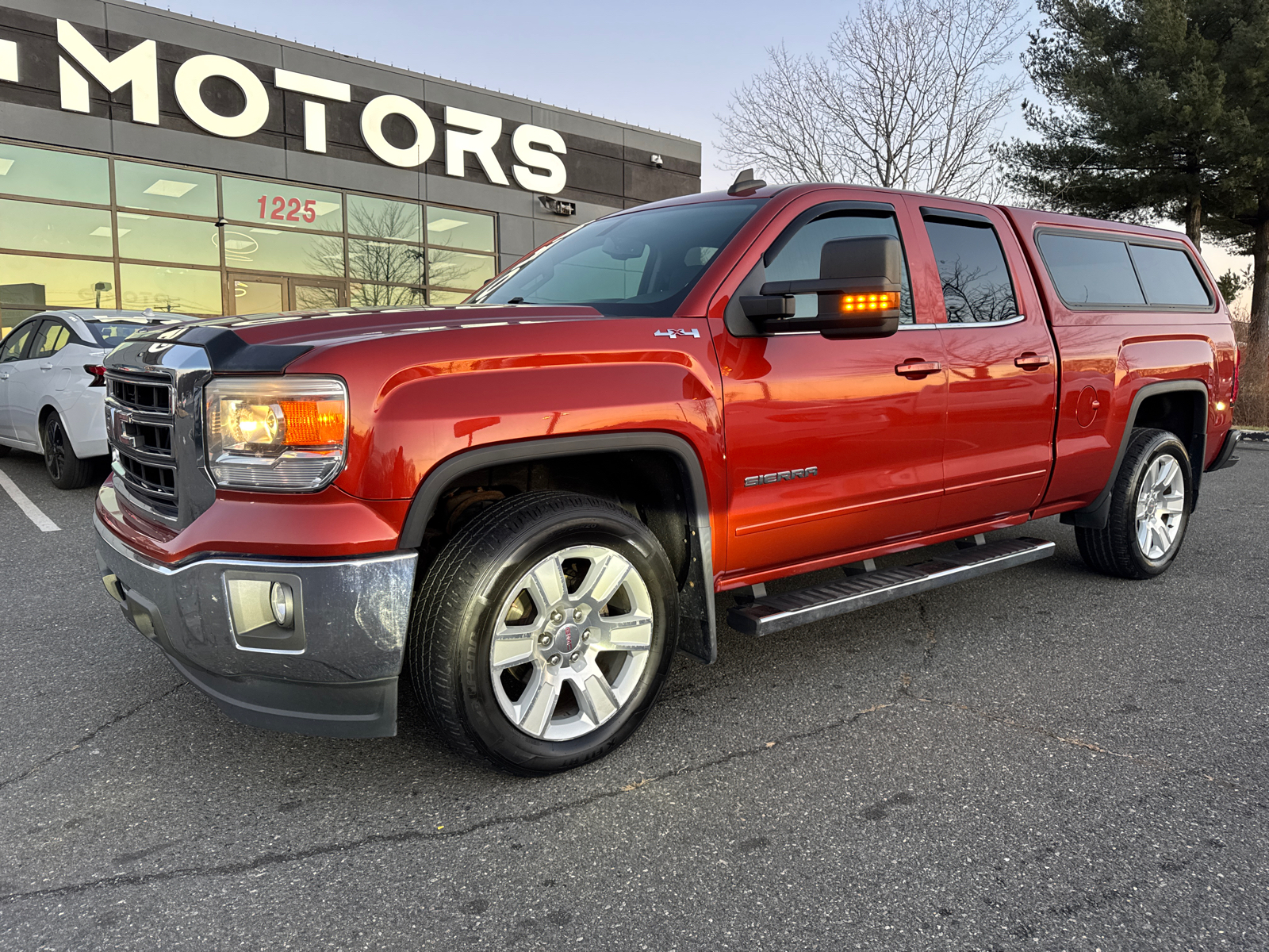 2015 GMC Sierra 1500 Double Cab SLE Pickup 4D 6 1/2 ft 2