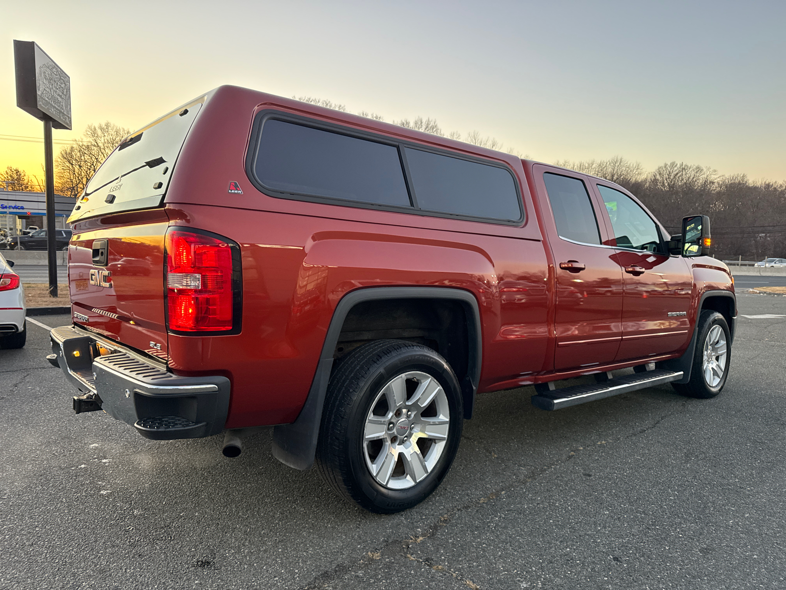 2015 GMC Sierra 1500 Double Cab SLE Pickup 4D 6 1/2 ft 10