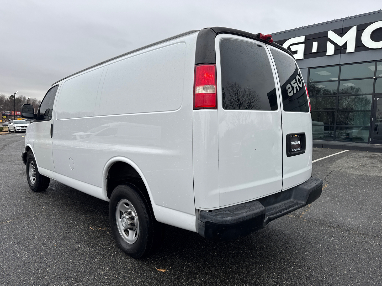 2017 Chevrolet Express 2500 Cargo Van 3D 5