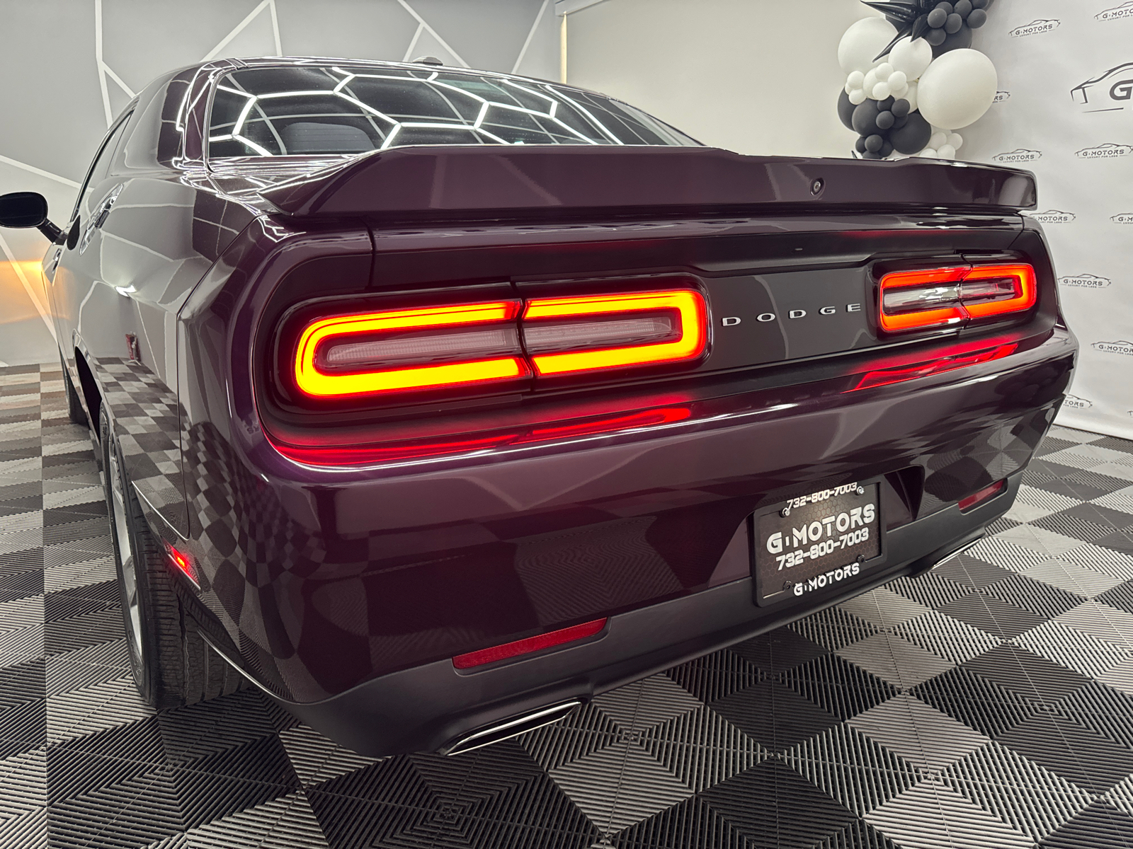 2020 Dodge Challenger SXT Coupe 2D 6