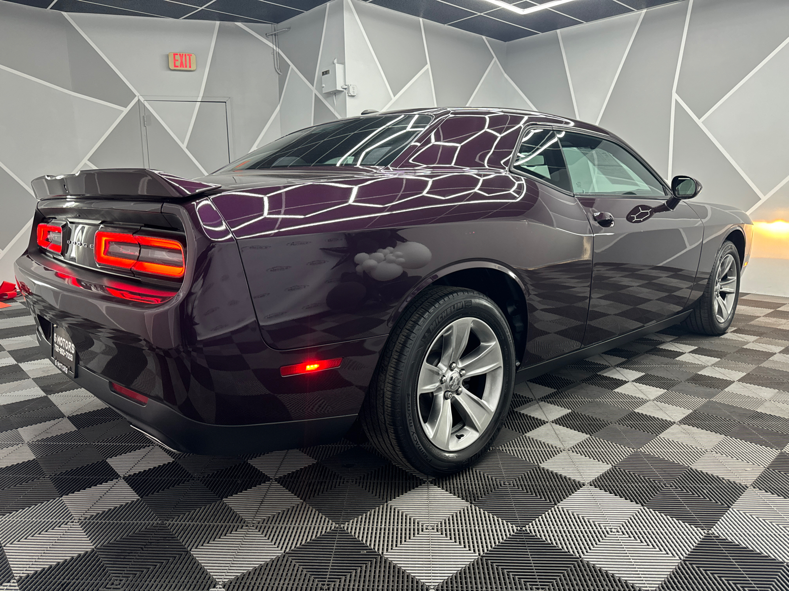 2020 Dodge Challenger SXT Coupe 2D 10