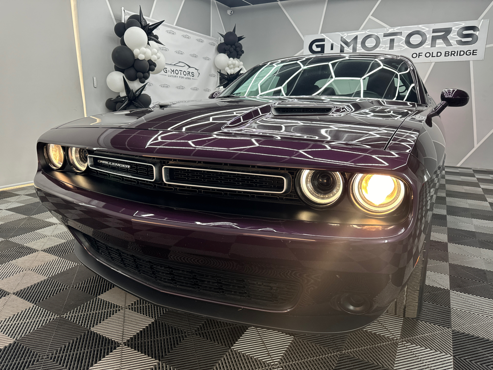 2020 Dodge Challenger SXT Coupe 2D 16