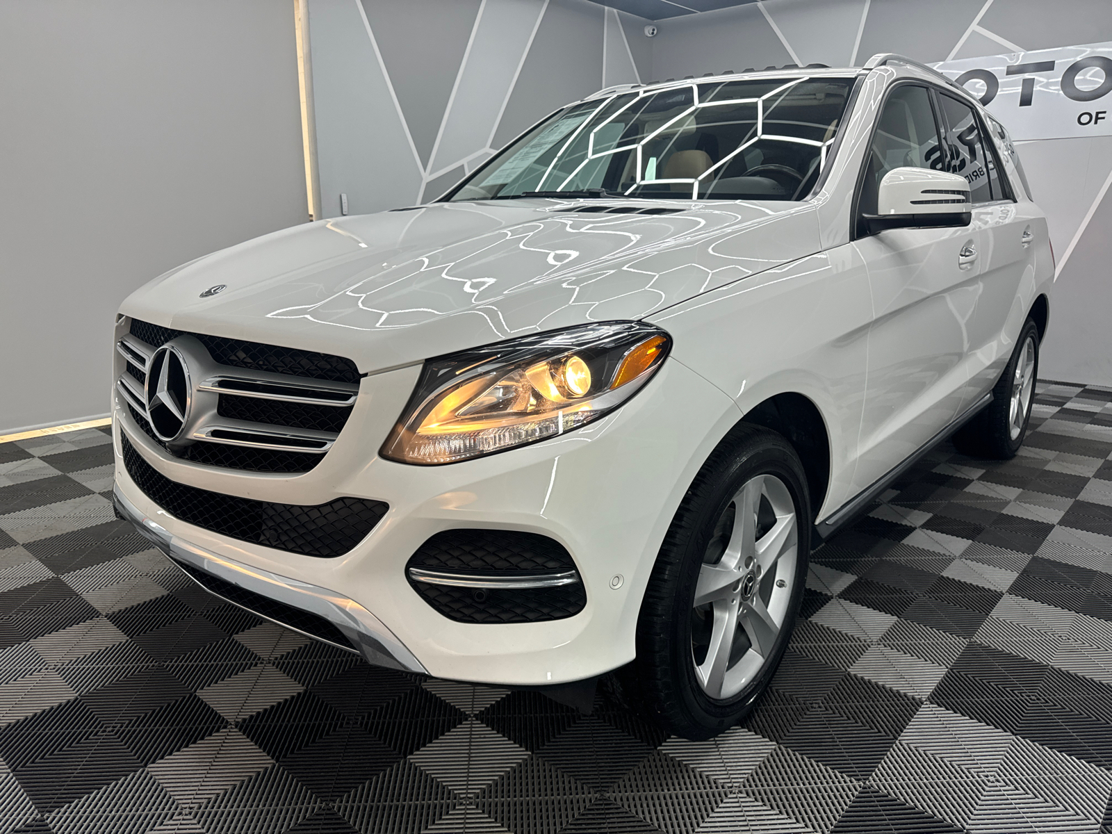 2018 Mercedes-Benz GLE GLE 350 4MATIC Sport Utility 4D 1