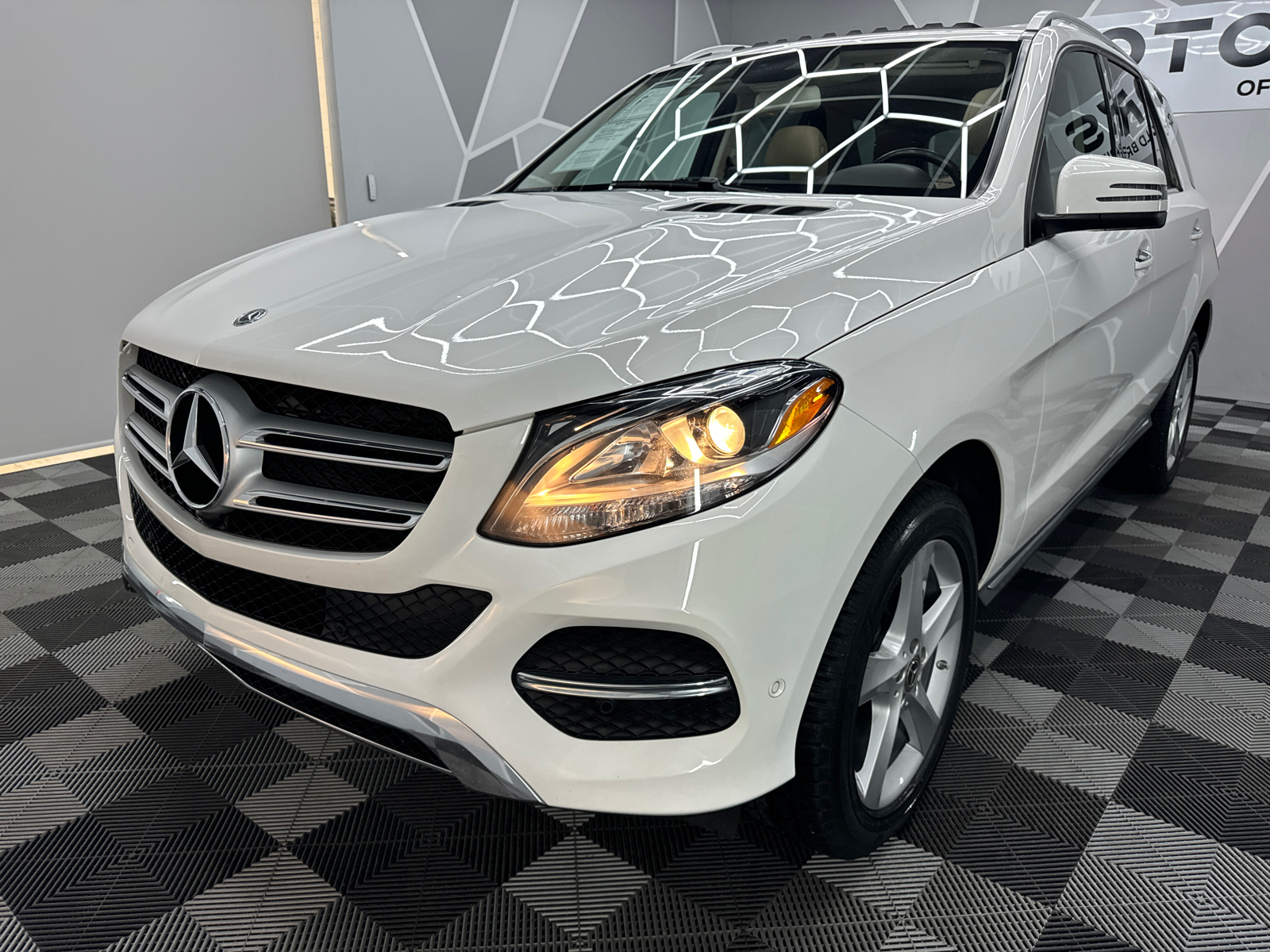 2018 Mercedes-Benz GLE GLE 350 4MATIC Sport Utility 4D 17