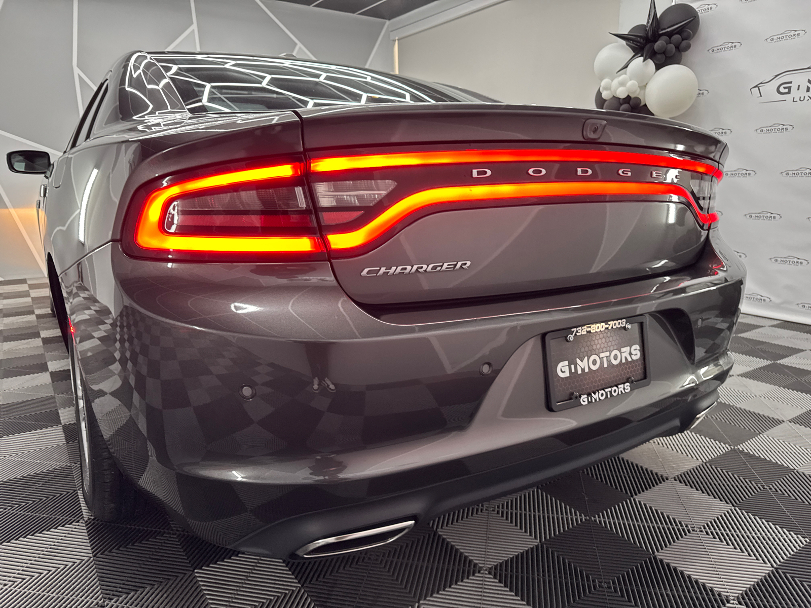 2022 Dodge Charger SXT Sedan 4D 6