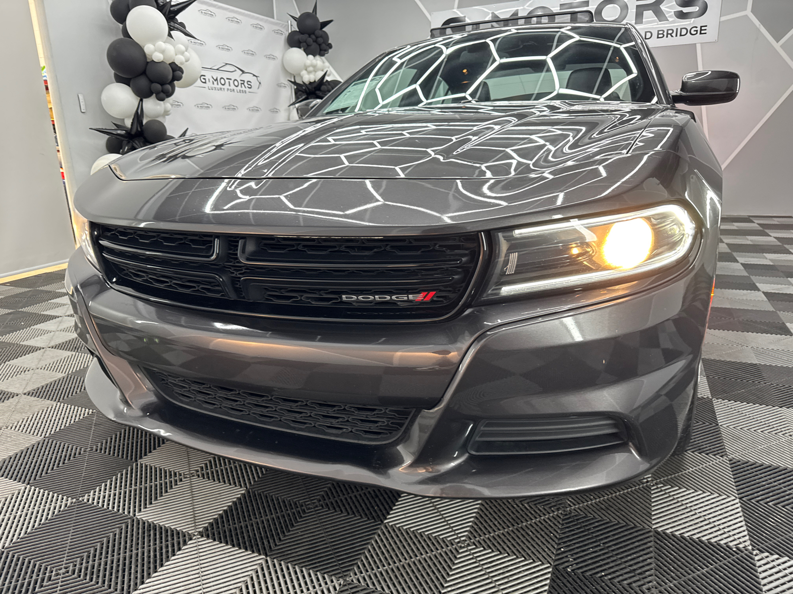 2022 Dodge Charger SXT Sedan 4D 16