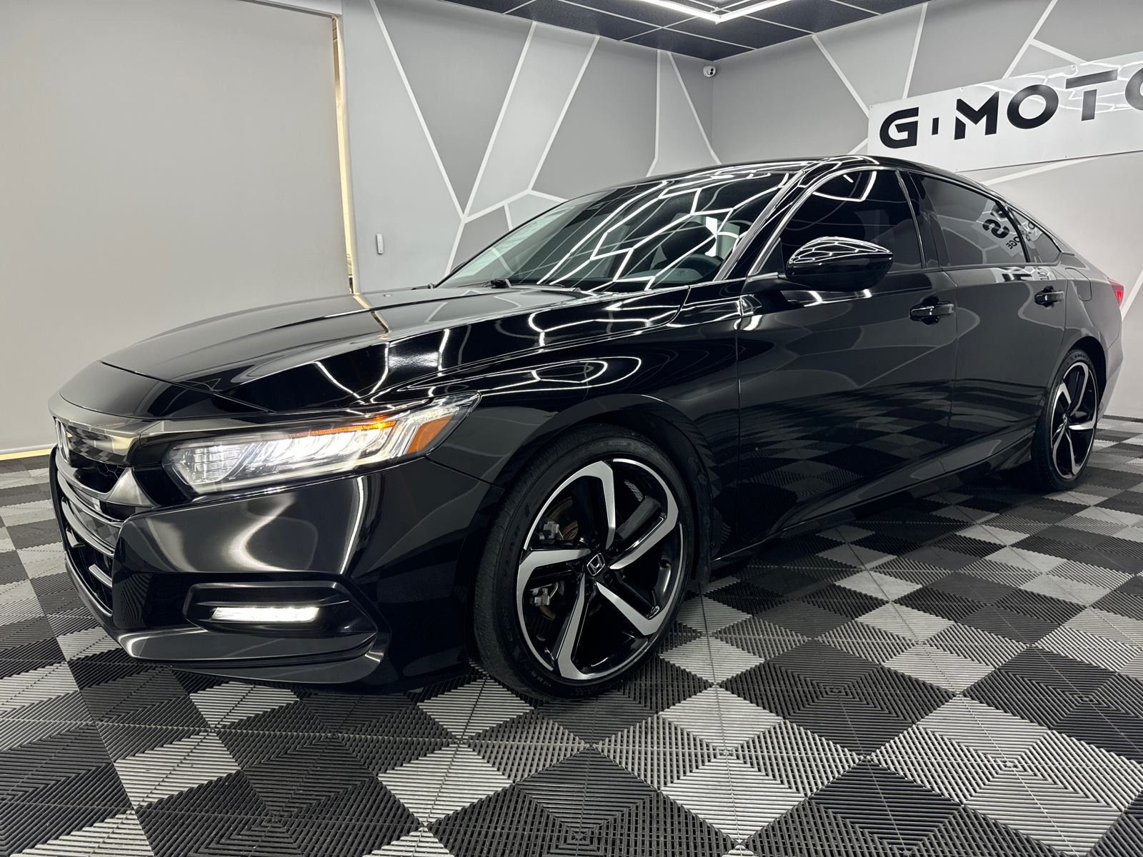 2018 Honda Accord  2