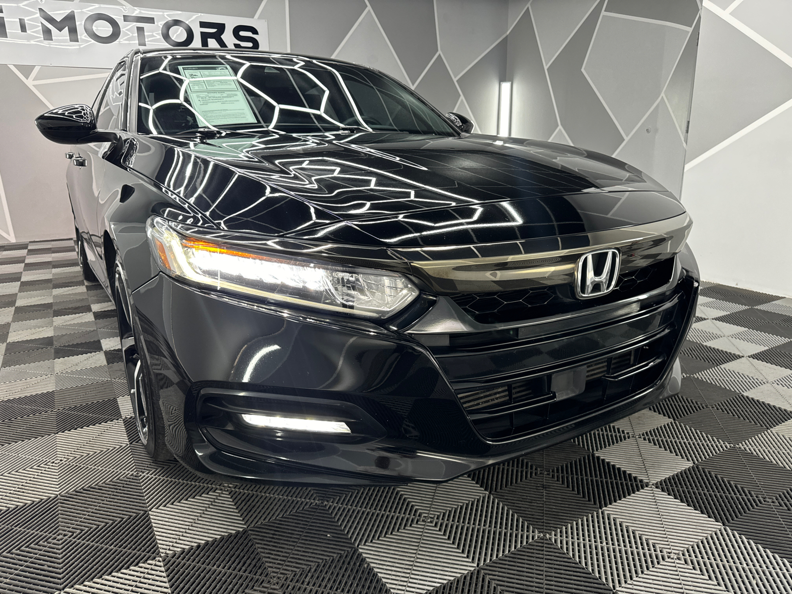 2018 Honda Accord  14