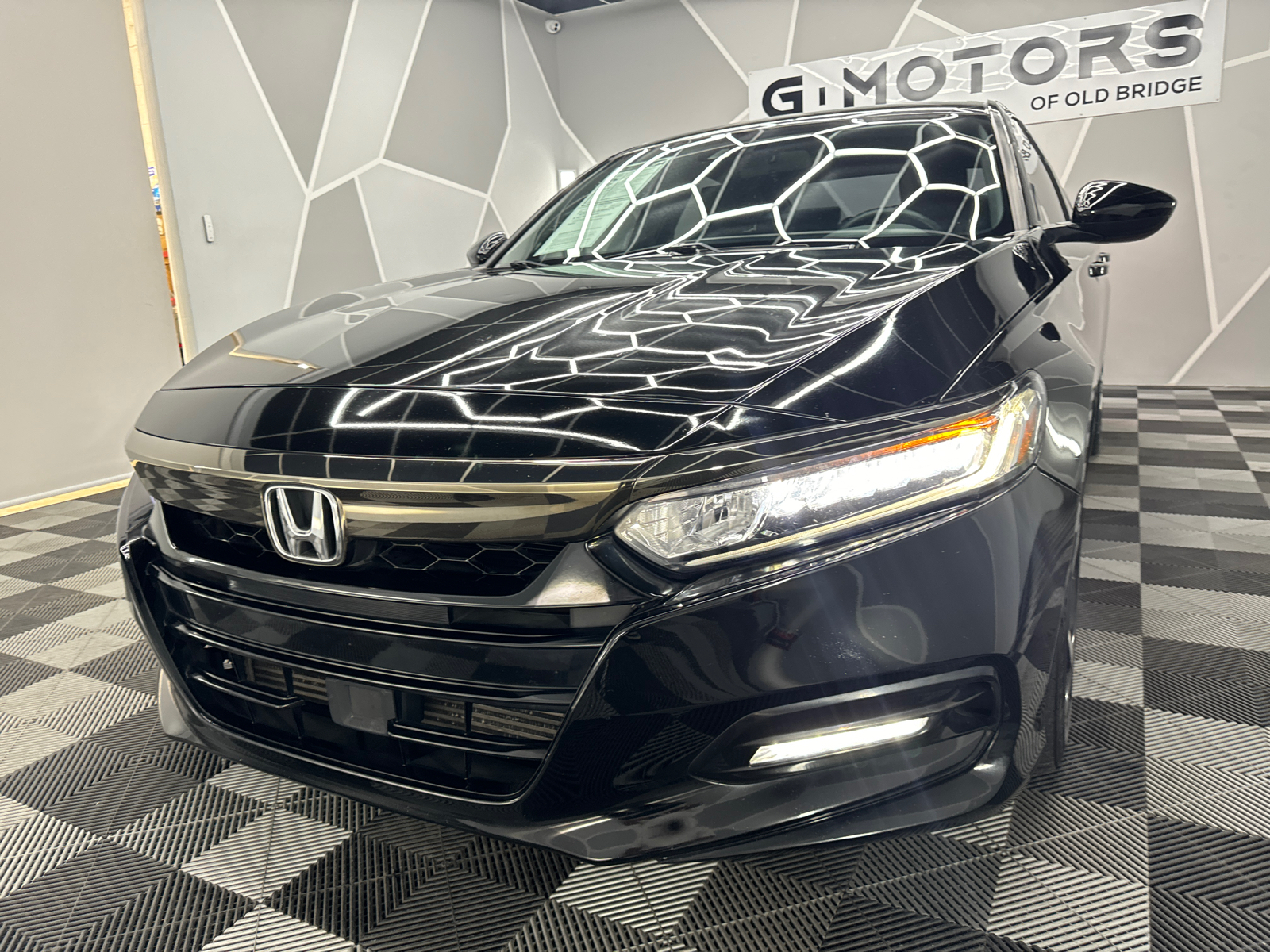 2018 Honda Accord  16