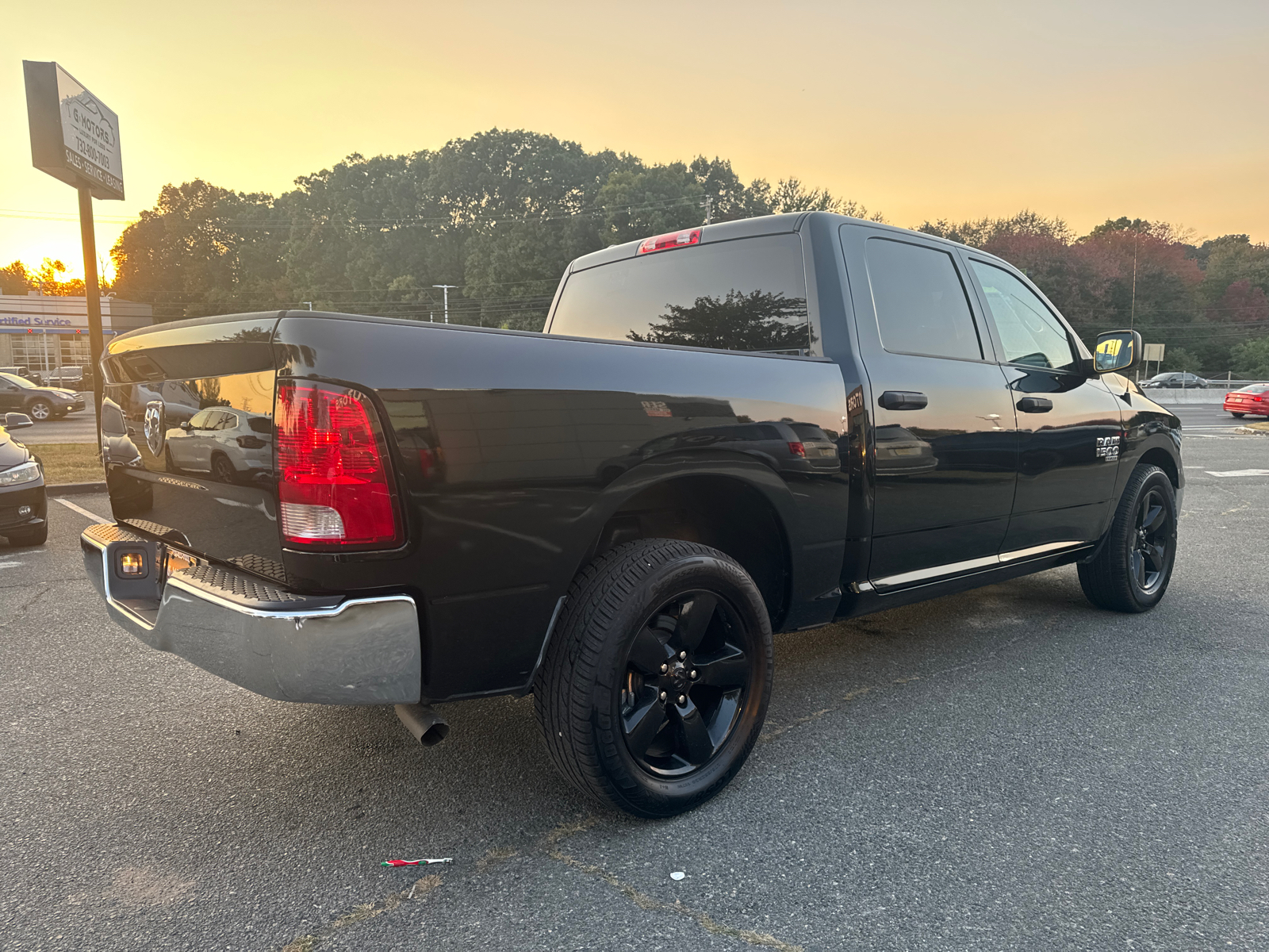 2022 Ram 1500 Classic Crew Cab SLT Pickup 4D 5 1/2 ft 10