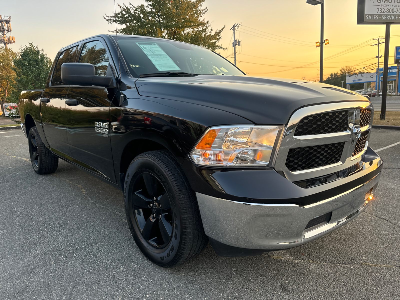 2022 Ram 1500 Classic Crew Cab SLT Pickup 4D 5 1/2 ft 13