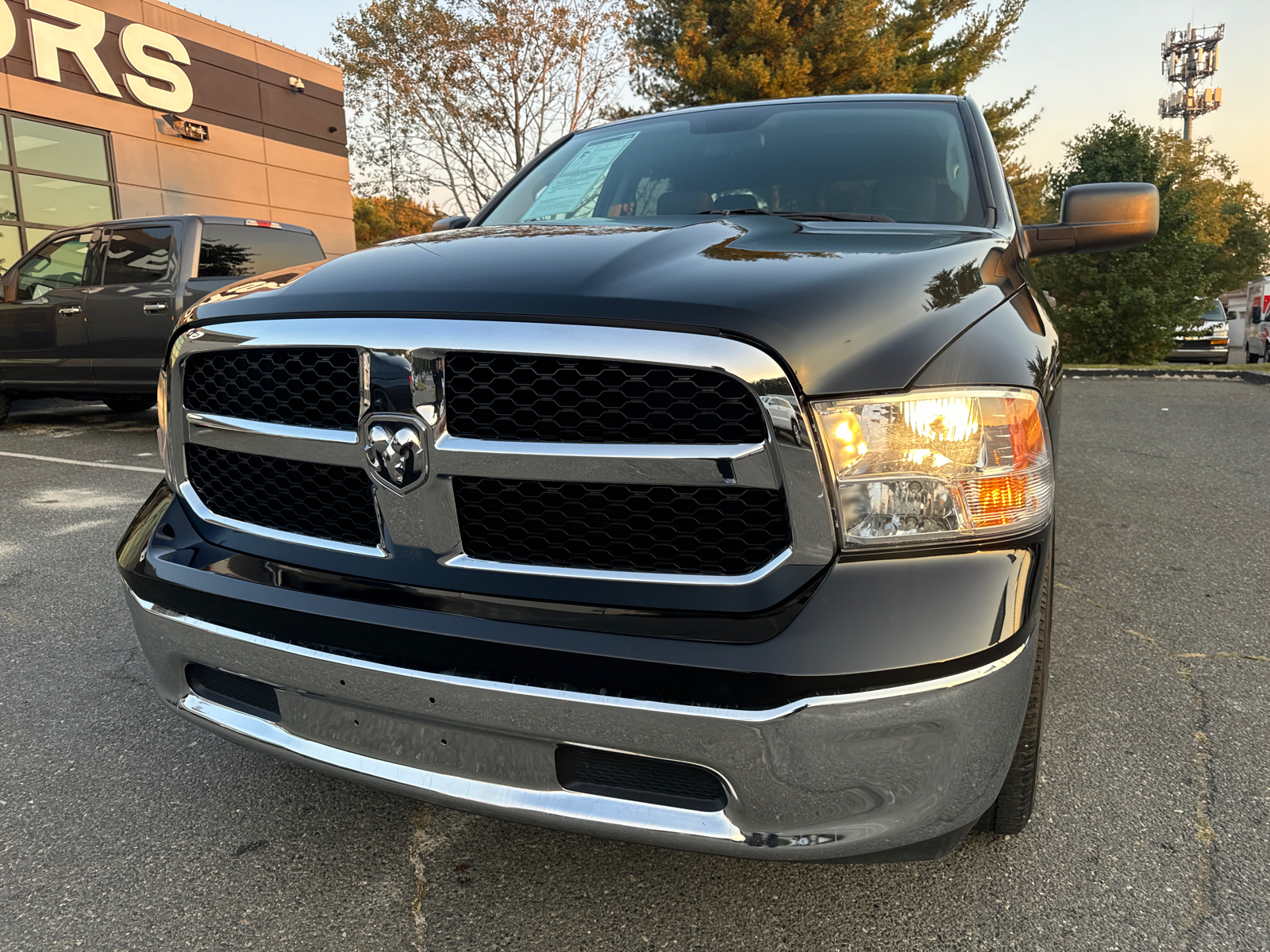 2022 Ram 1500 Classic Crew Cab SLT Pickup 4D 5 1/2 ft 16