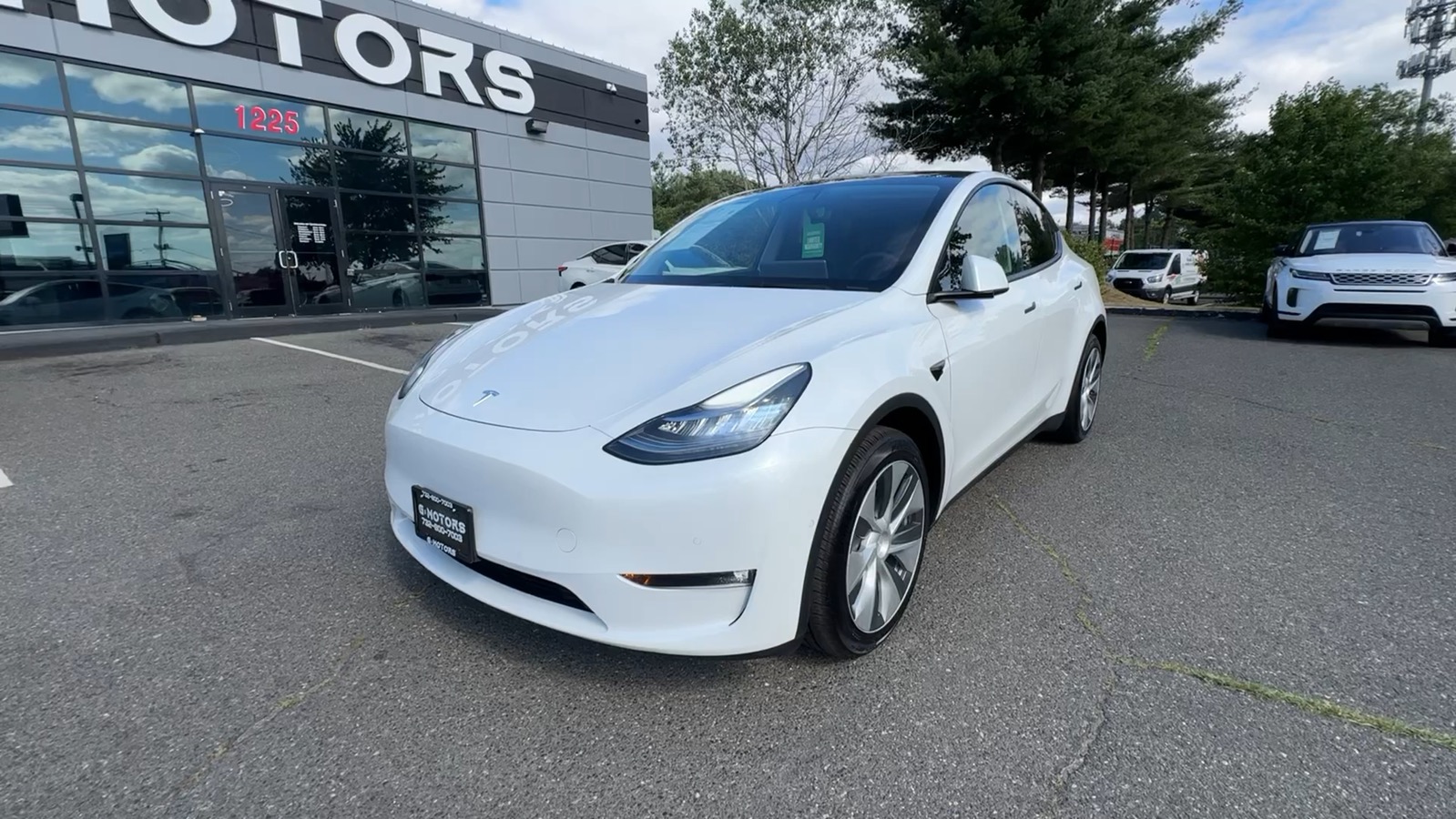 2021 Tesla Model Y Long Range Sport Utility 4D 1