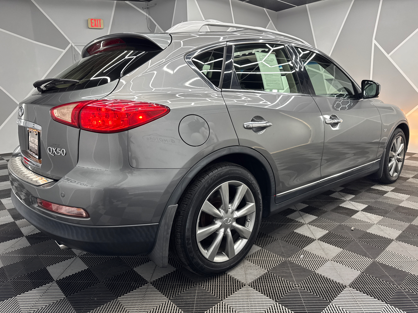 2014 INFINITI QX50 Sport Utility 4D 10