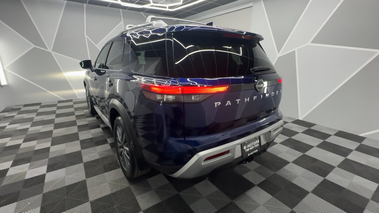 2022 Nissan Pathfinder SL Sport Utility 4D 7