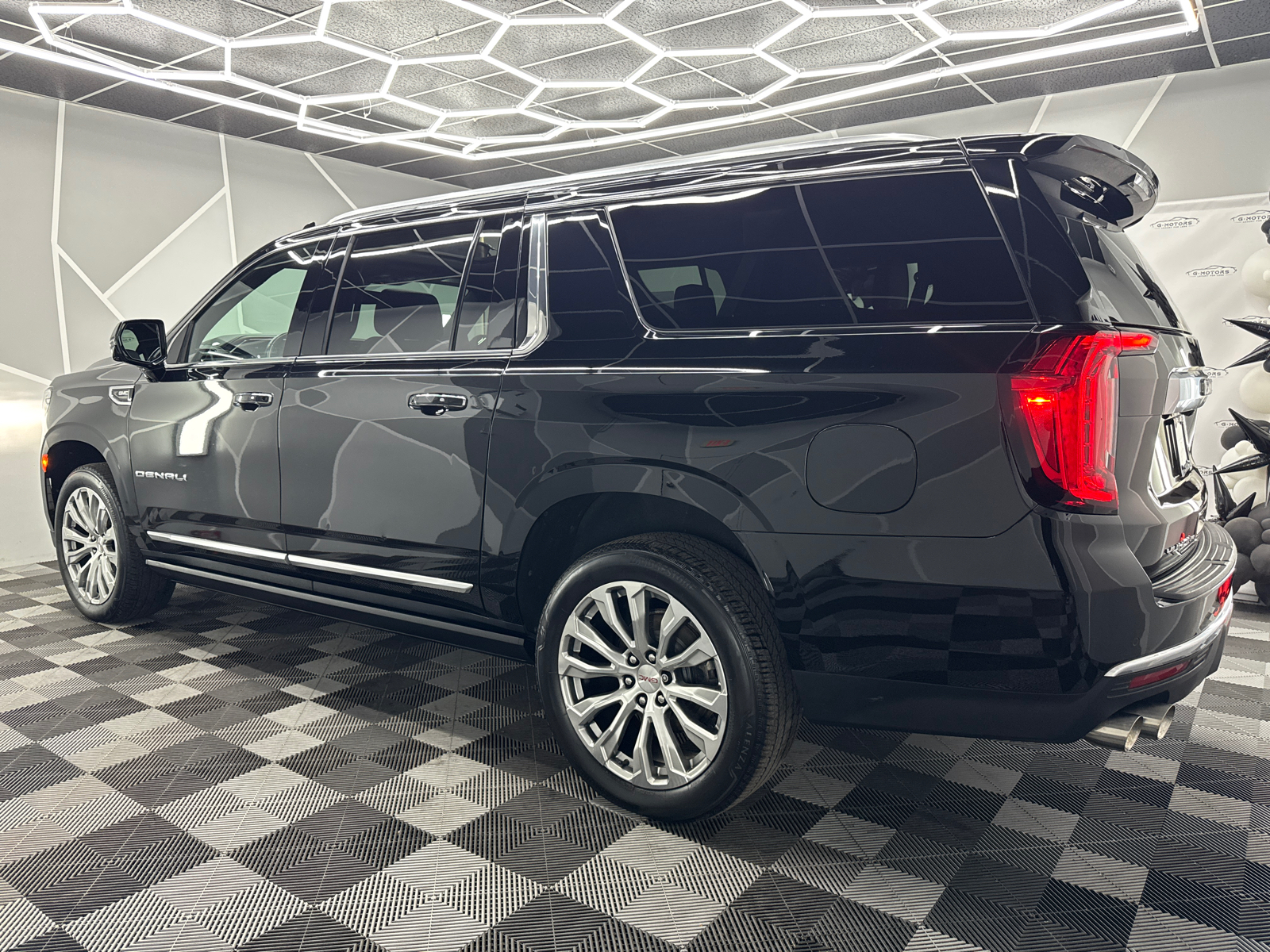 2022 GMC Yukon XL Denali Sport Utility 4D 4