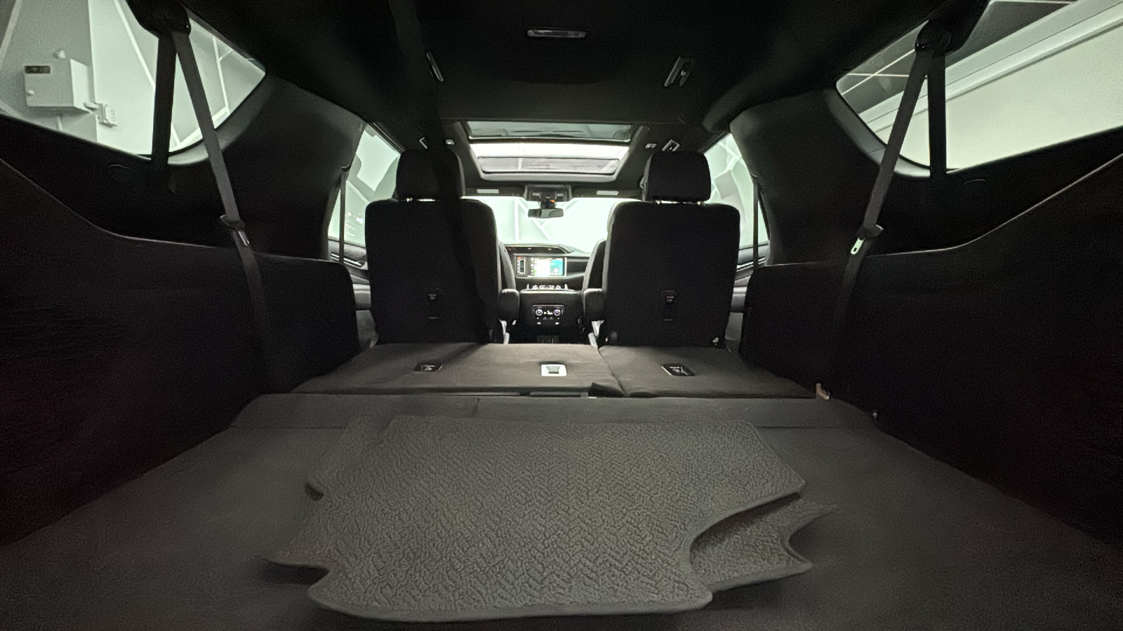 2022 GMC Yukon XL Denali Sport Utility 4D 23