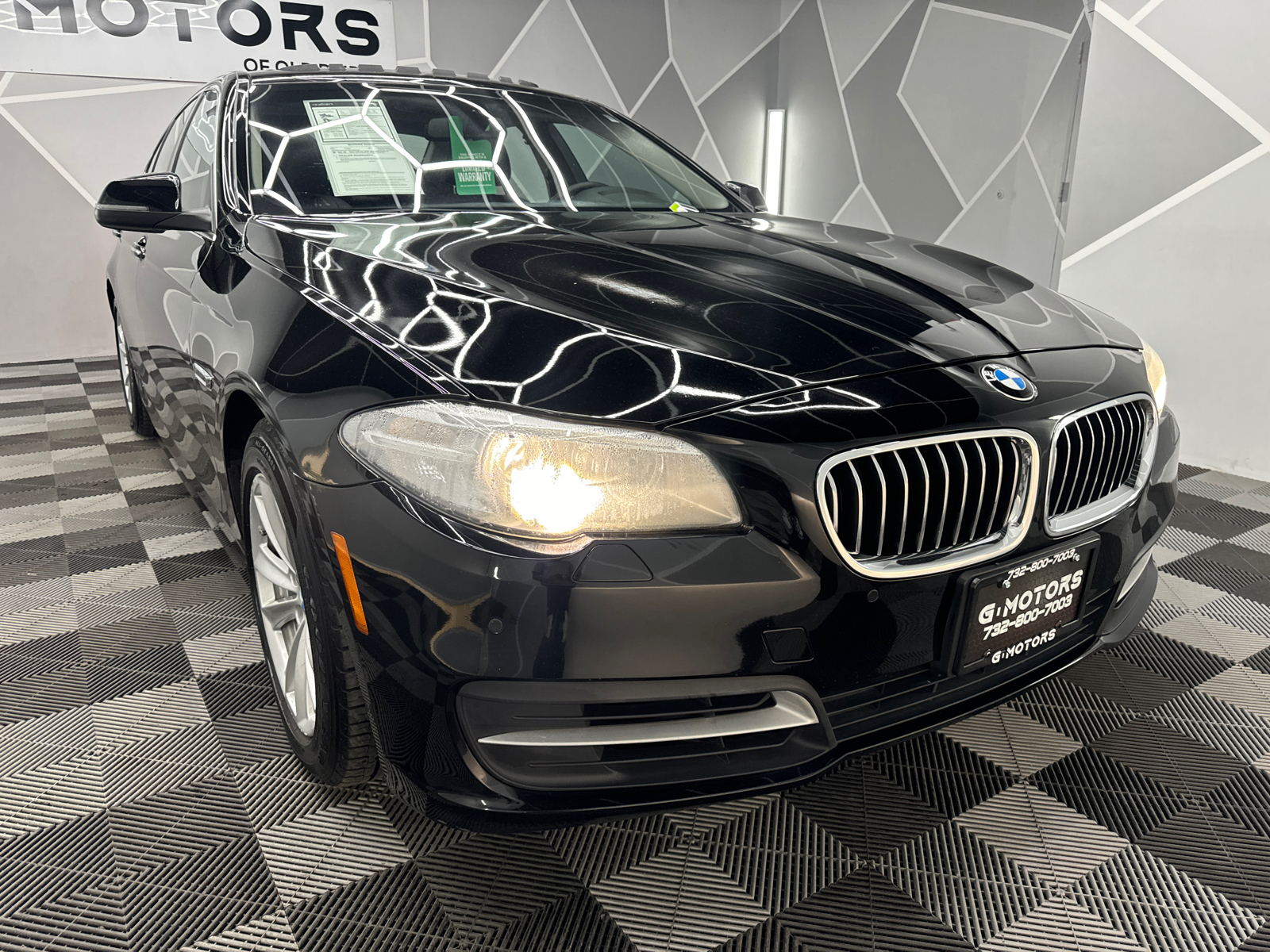 2014 BMW 5 Series 528i xDrive Sedan 4D 14