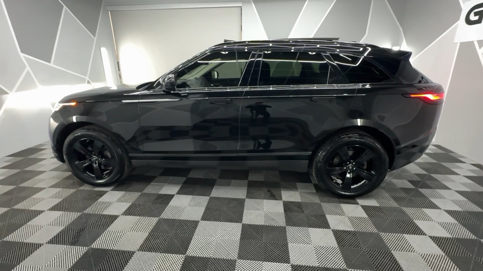 2019 Land Rover Range Rover Velar S Sport Utility 4D 6