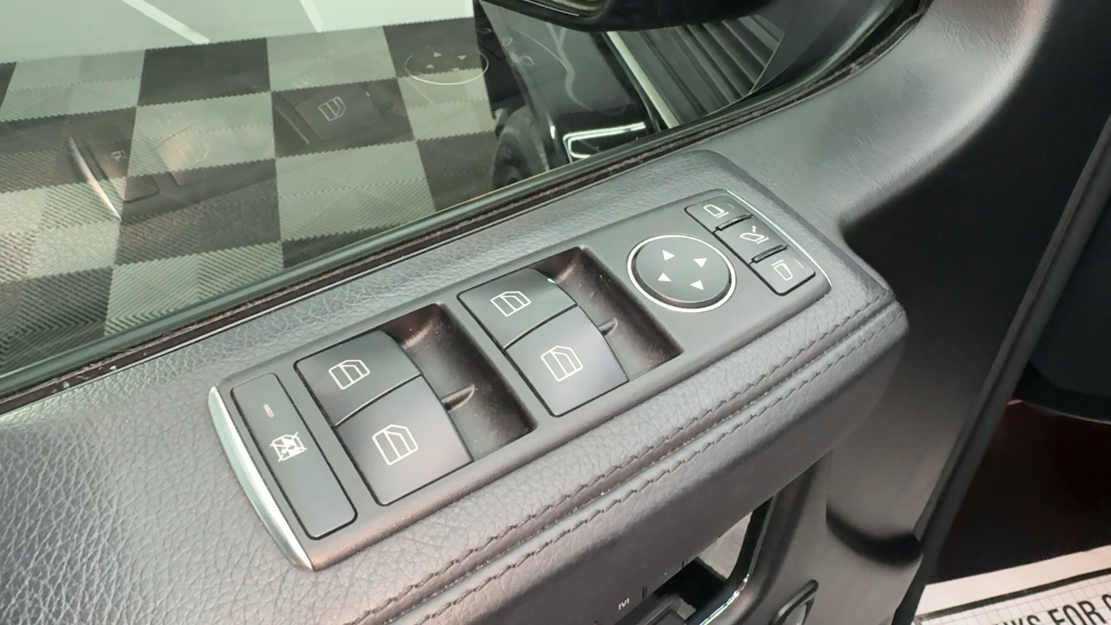 2014 Mercedes-Benz G-Class G 63 AMG 4MATIC Sport Utility 4D 47
