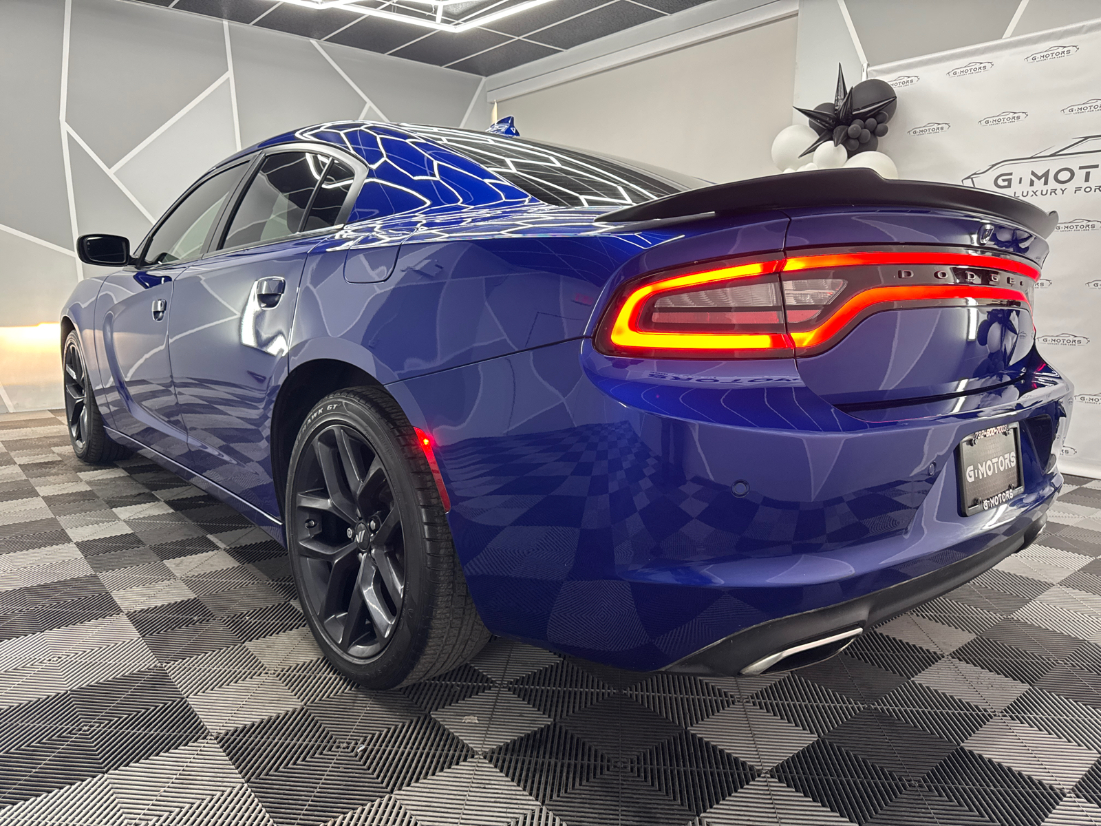 2022 Dodge Charger SXT Sedan 4D 5